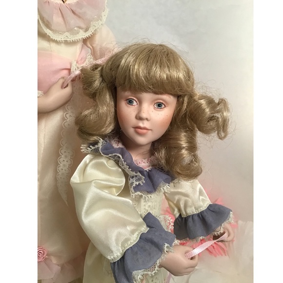 DANBURY MINT "Mother's Loving Touch" Mother & Daughter Porcelain Dolls Set - NIB - Picture 8 of 15